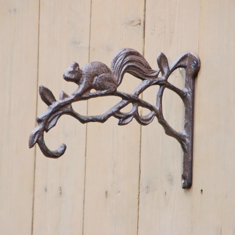 Vintage Gusseisen-Wandhaken, H – Flower Wall Panel Bewertung und Preis